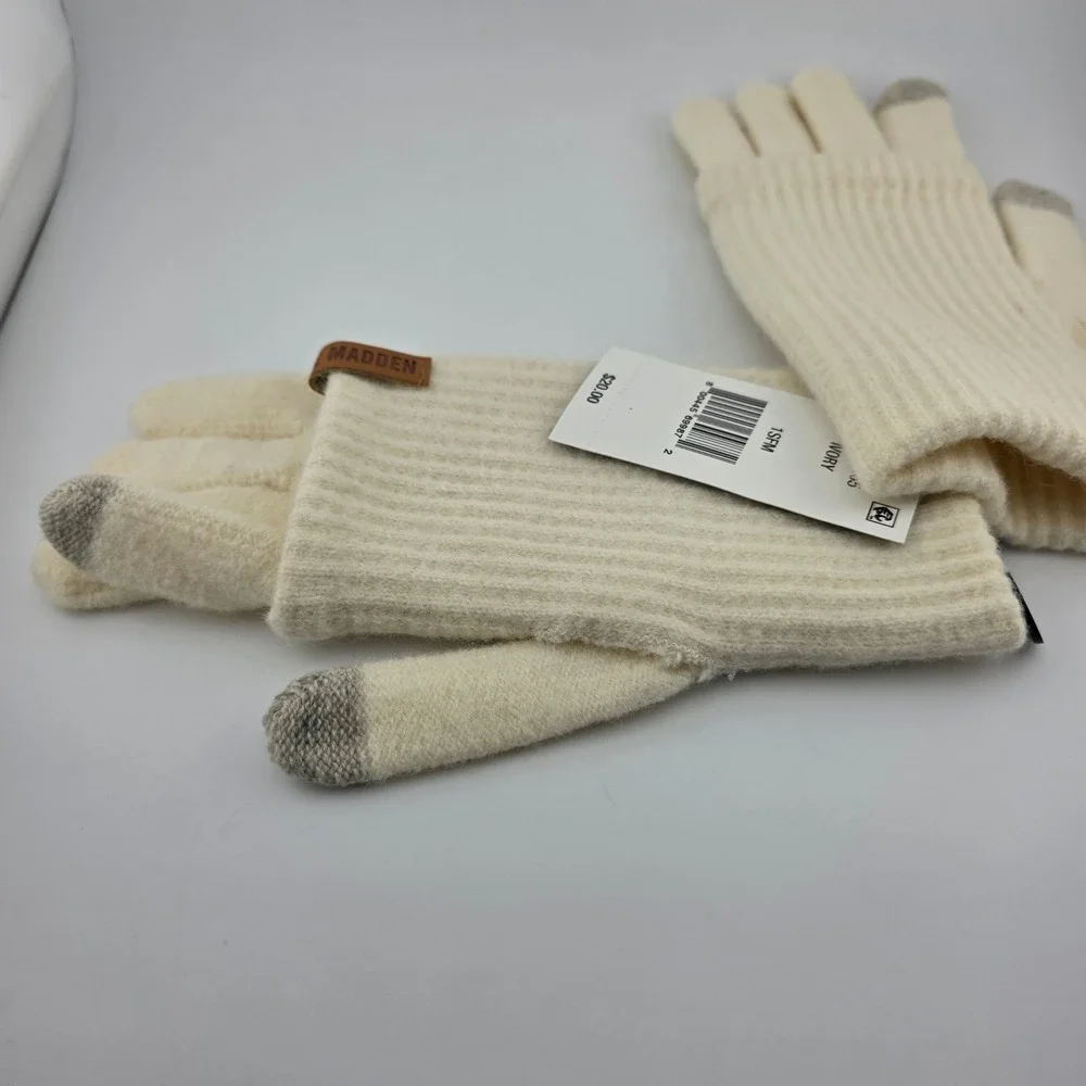 Steve Madden Ribbed Knit Touchscreen Gloves Ivory One Size NEW Minimalist Gift
